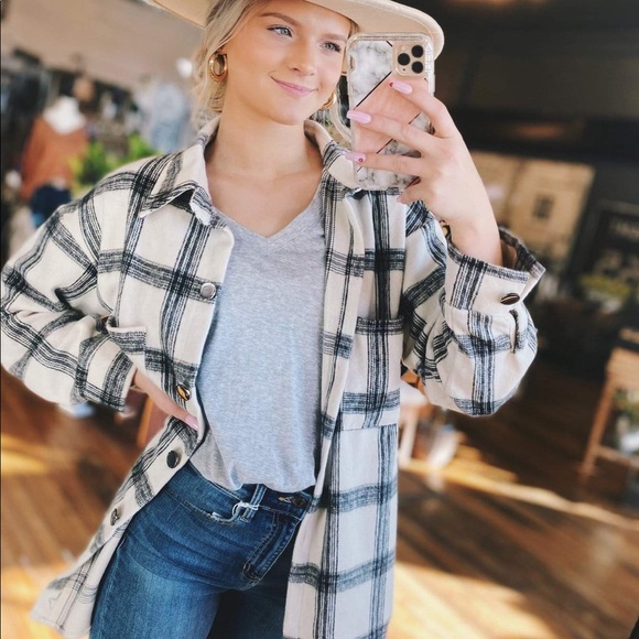 BASICALLY YOU V-NECK SHIRT-GRAY - Picture 5 of 5